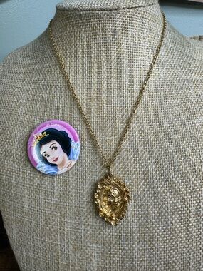 ❤️Snow White Bundle Gold Tone Medallion Pendant Necklace - Button Badge